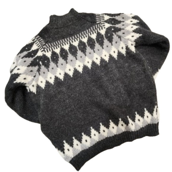 Sadie & Sage Nordic Sweater – Charcoal, Light Gray & White ,Womens Large - Picture 3 of 6